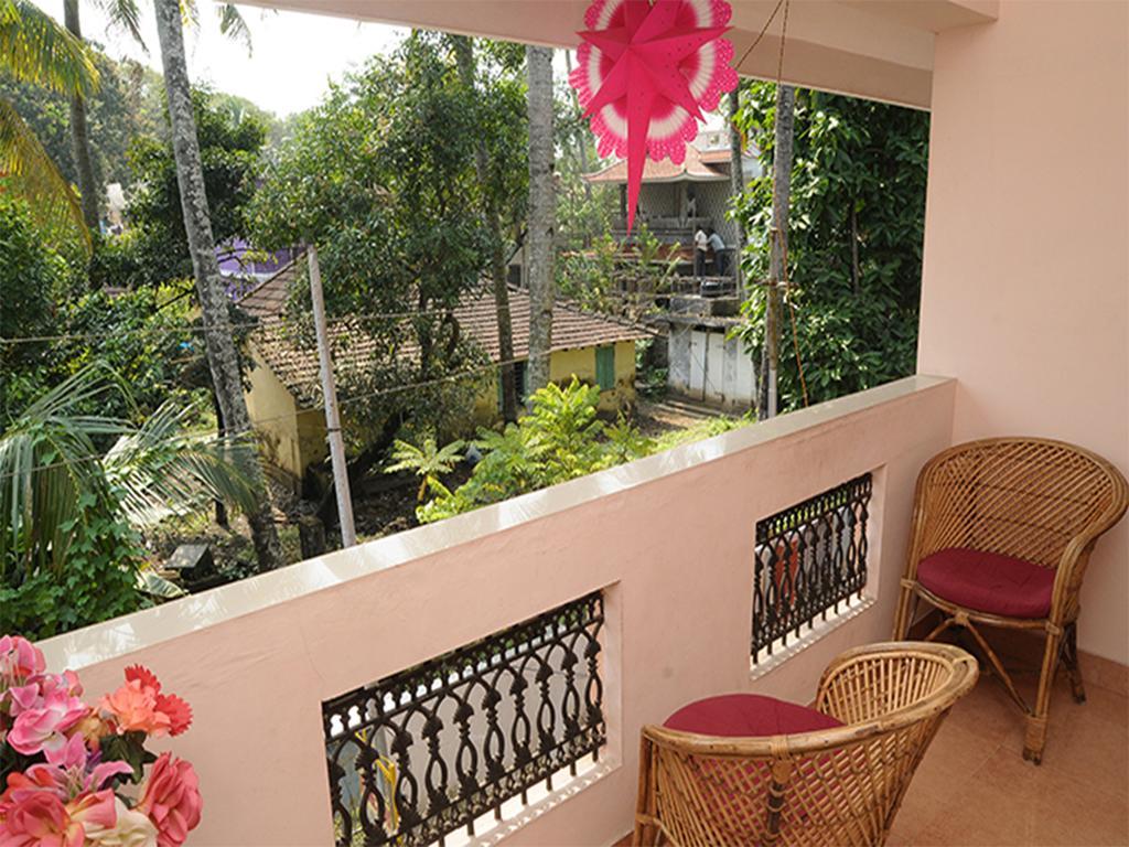 Valiyathayil Home Stay Kochi Exterior foto